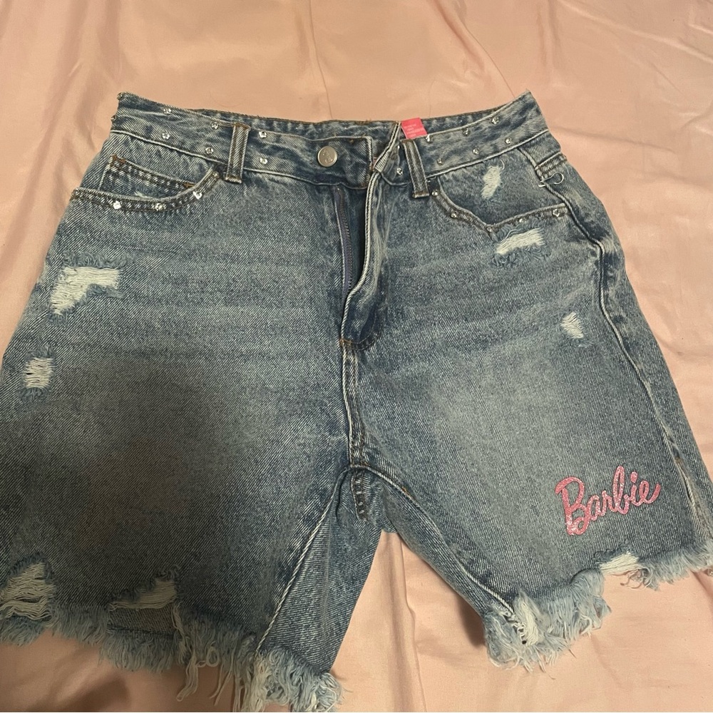 sparkly barbie shorts🎀